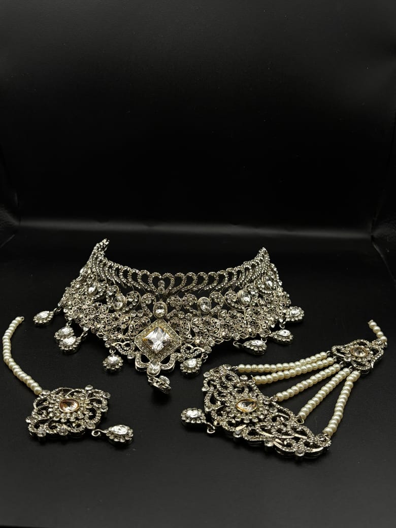 Regal Silver &amp; Pearl Bridal Set